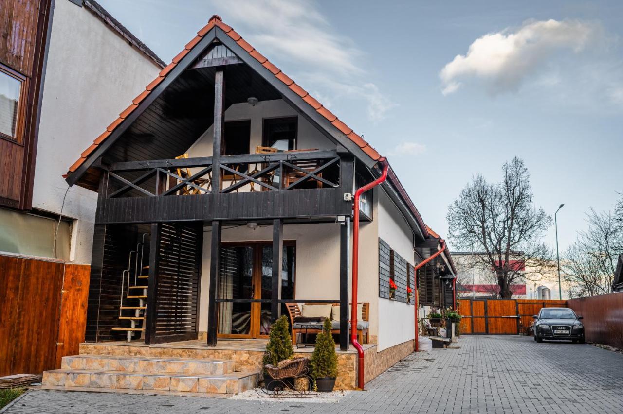 Hanul Anei Brasov Bagian luar foto